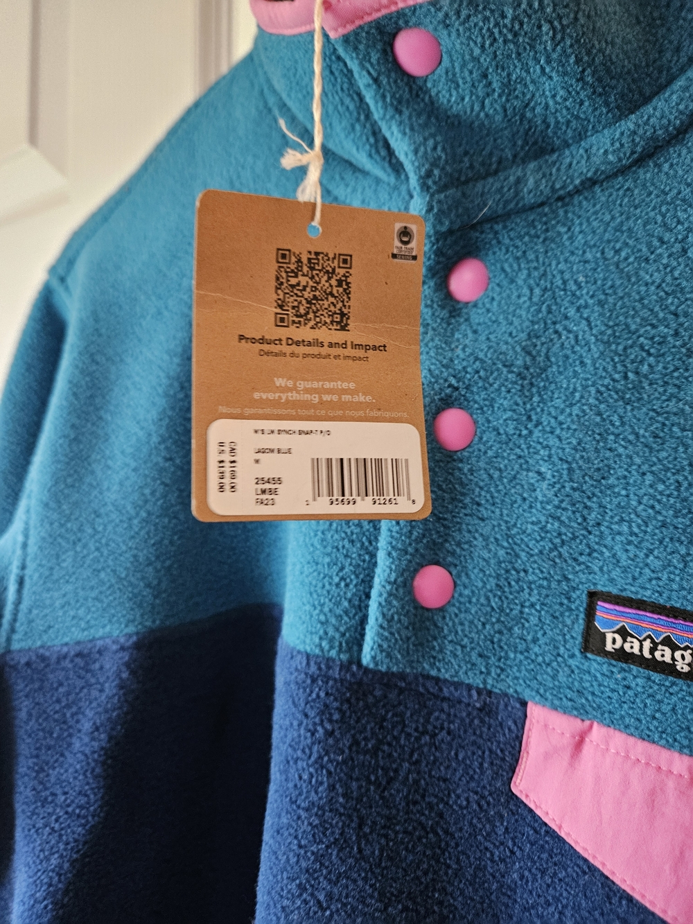 Patagonia Teal & Navy Snap-T Fleece with Pink Accents
